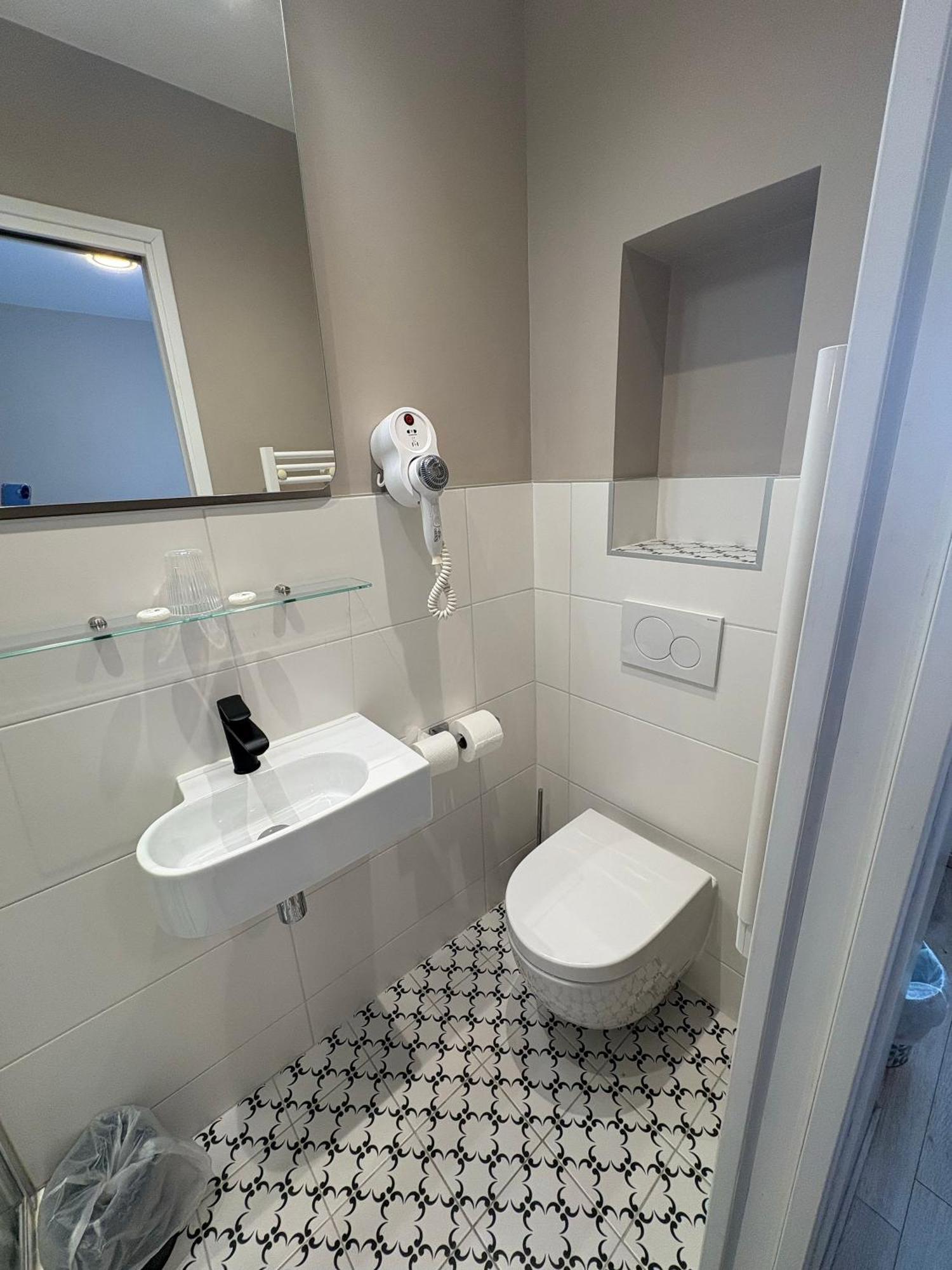 Hotel Moderna Cherbourg-en-Cotentin Dış mekan fotoğraf